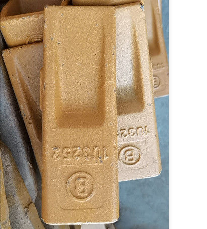 IU3252 دندانهای سطل حفاری سخت Vibro حفاری Rig دندانهای سطل برای CAT 312