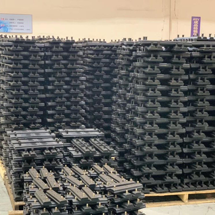 450mm/600mm بولت بر روی پد های لاستیکی برای PC30 PC40 PC45 PC60 PC75 کفش های لاستیکی برای حفاری