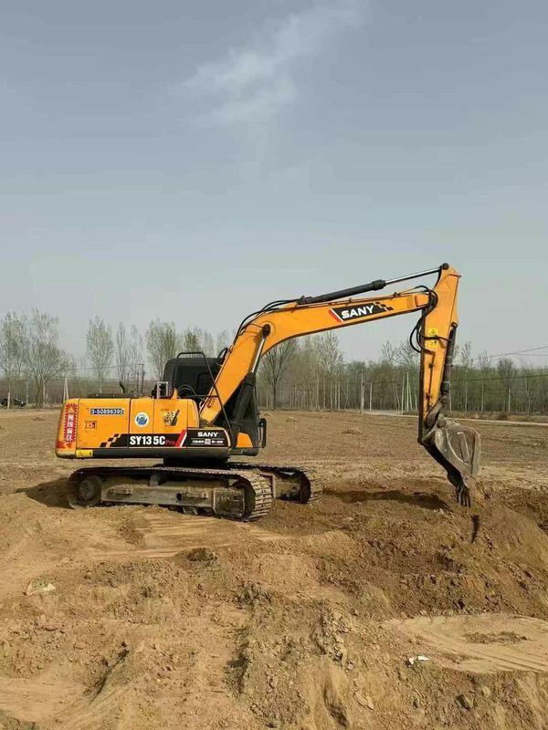 استفاده شده SANY SY135 13.5 تن حفاری برای ساخت و ساز معدن زمین جابجایی برنامه های کاربردی