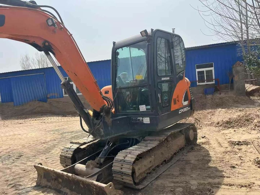 به خوبی نگهداری شده استفاده شده 2020 Doosan DX60-9C 6 تن حفاری برای کار بهره وری زمین شناسی