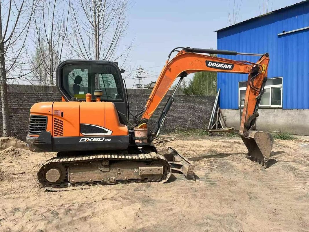 به خوبی نگهداری شده استفاده شده 2020 Doosan DX60-9C 6 تن حفاری برای کار بهره وری زمین شناسی
