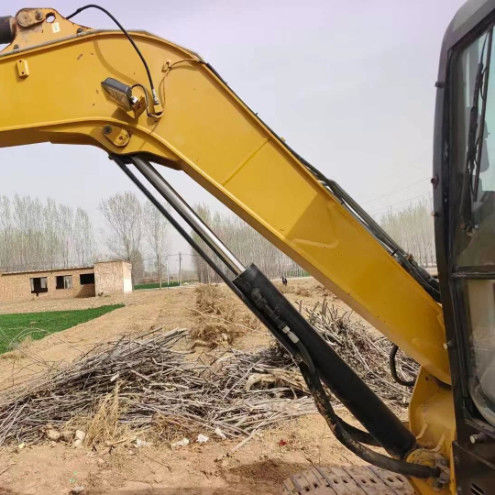 استفاده شده CAT 305.5E2 مینی حفاری 27.2kN بازو حفاری نیروی فشرده و محکم هیدرولیک واحد