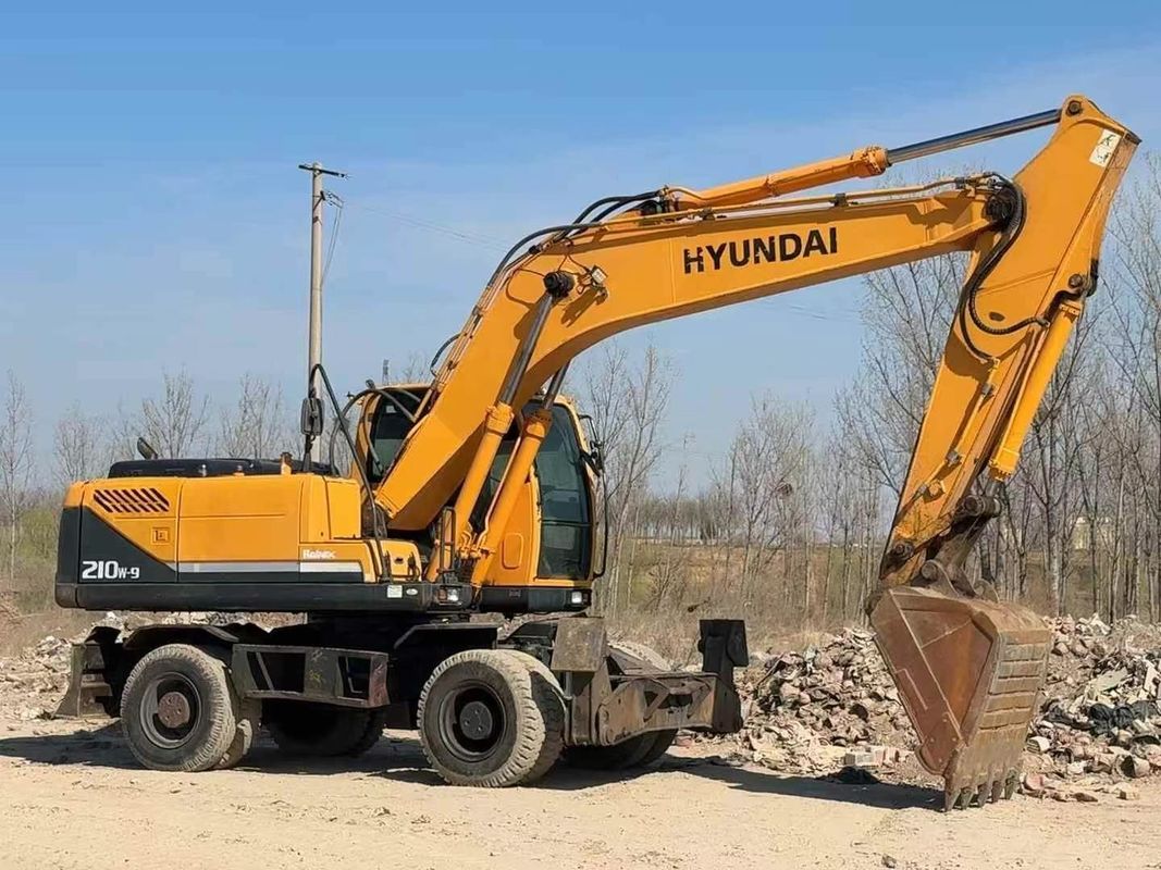 ماشین حفاری دوچرخه ای هیوندای مدل ۲۰۱۴ حالت قابل اعتمادی برای فروش قیمت مناسب