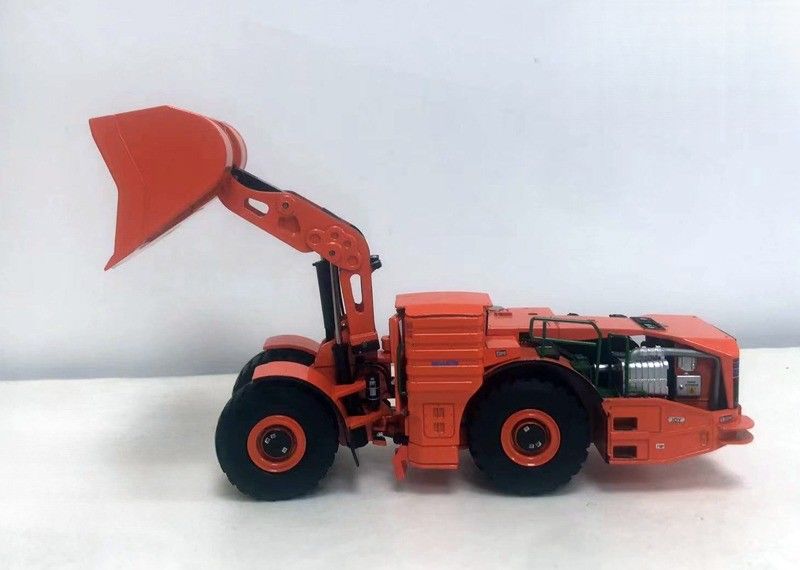 Komatsu WX220H 1:50 هیبریدی زیرزمینی بارگذاری آلیاژ ماشین معدن ریخته شده محدود جمع آوری