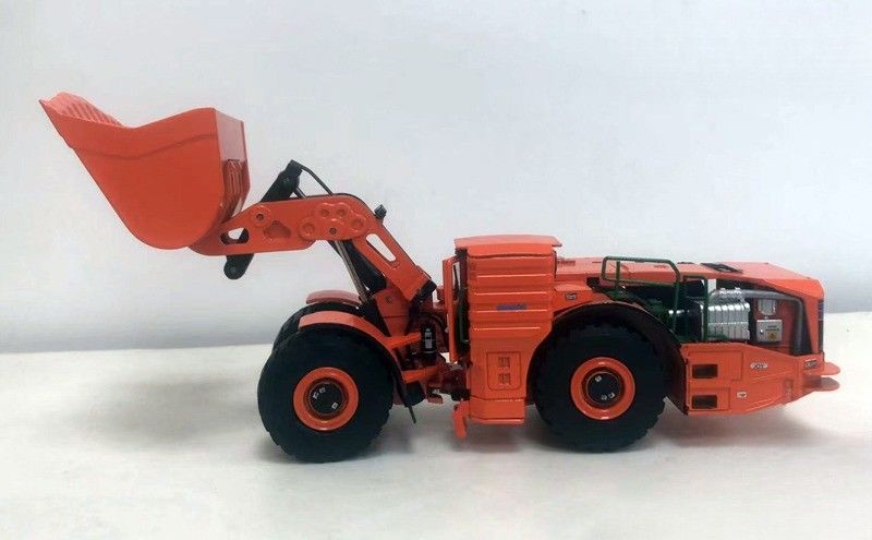 Komatsu WX220H 1:50 هیبریدی زیرزمینی بارگذاری آلیاژ ماشین معدن ریخته شده محدود جمع آوری