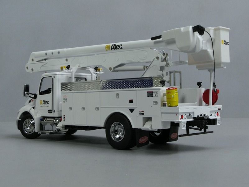 1/32 پیتربیلت 536 با پلتفرم کار هوایی آلک AA55 مدل DM 71105